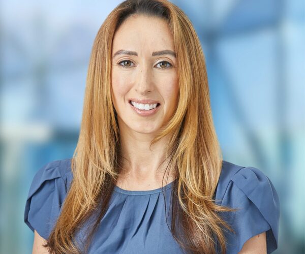 183641_Weinberg_Jodi_1049_Square_Background_RGB 183641_Weinberg_Jodi_1049_Square_Background_RGB