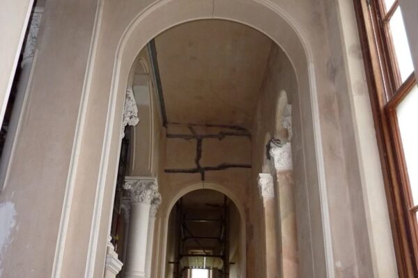 2010-Hall-Servants-passage-BEFORE